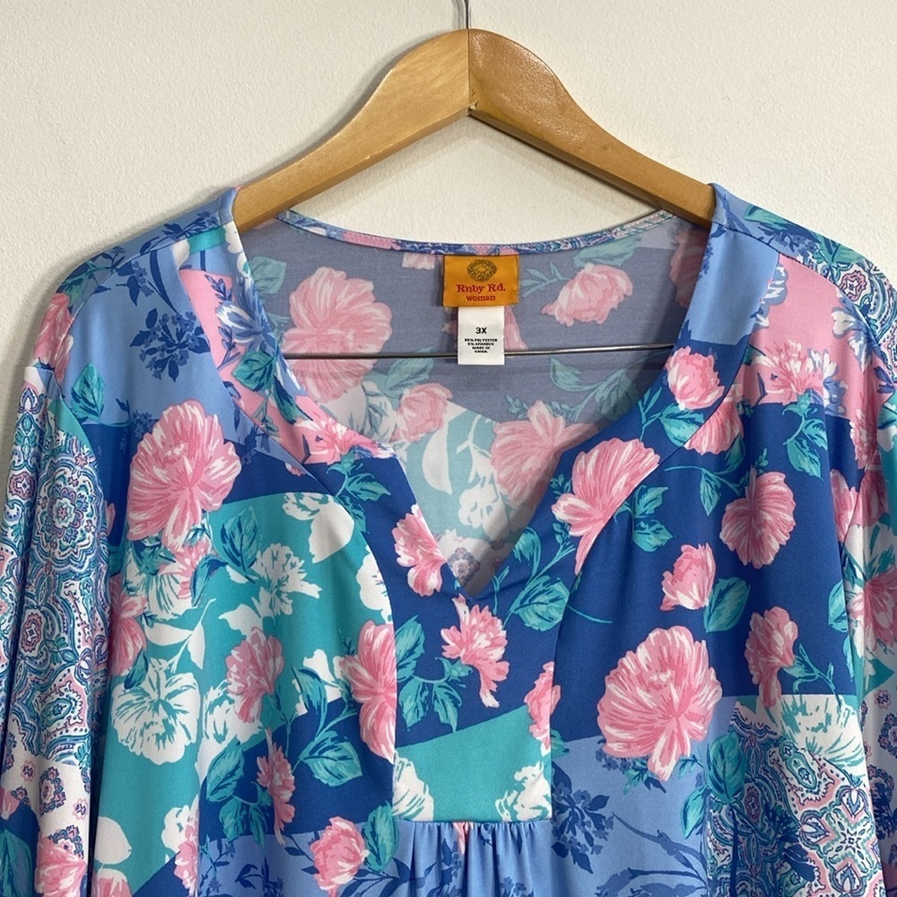 Ruby. Rd 3X Blouse - Picture 2 of 10